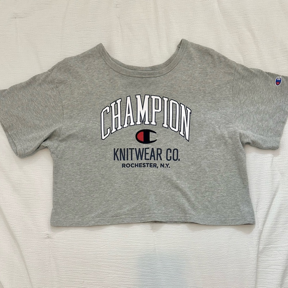 Champion Cropped Tee
